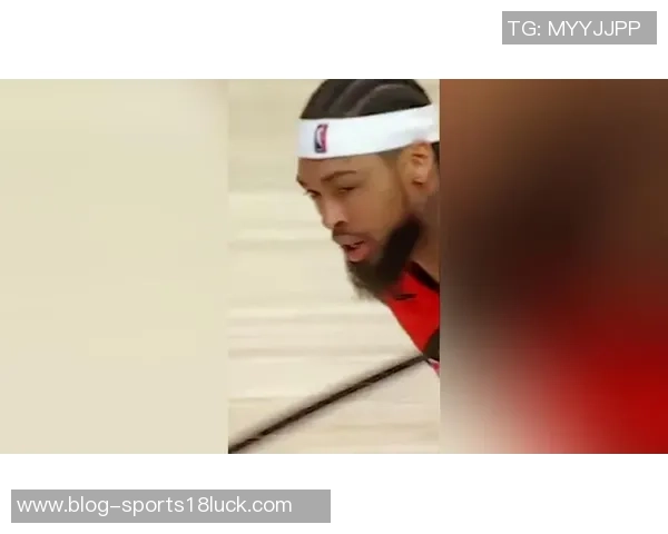 巴恩斯盛赞莺歌吸引防守注意力期待他找到节奏后无人能挡